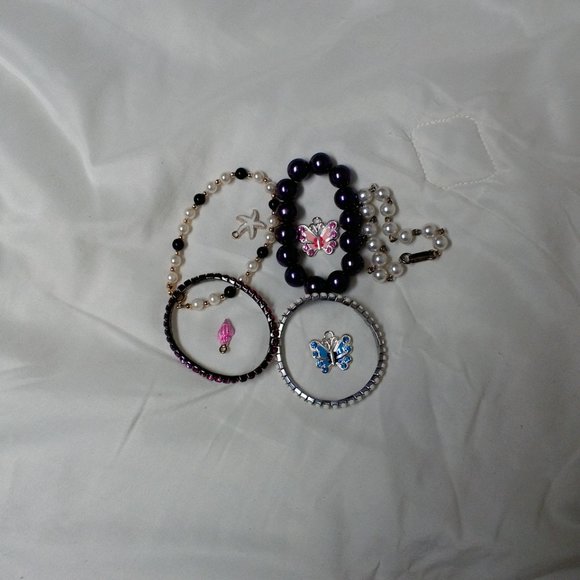 NWOT small bundle of bracelets and charms - Picture 4 of 5